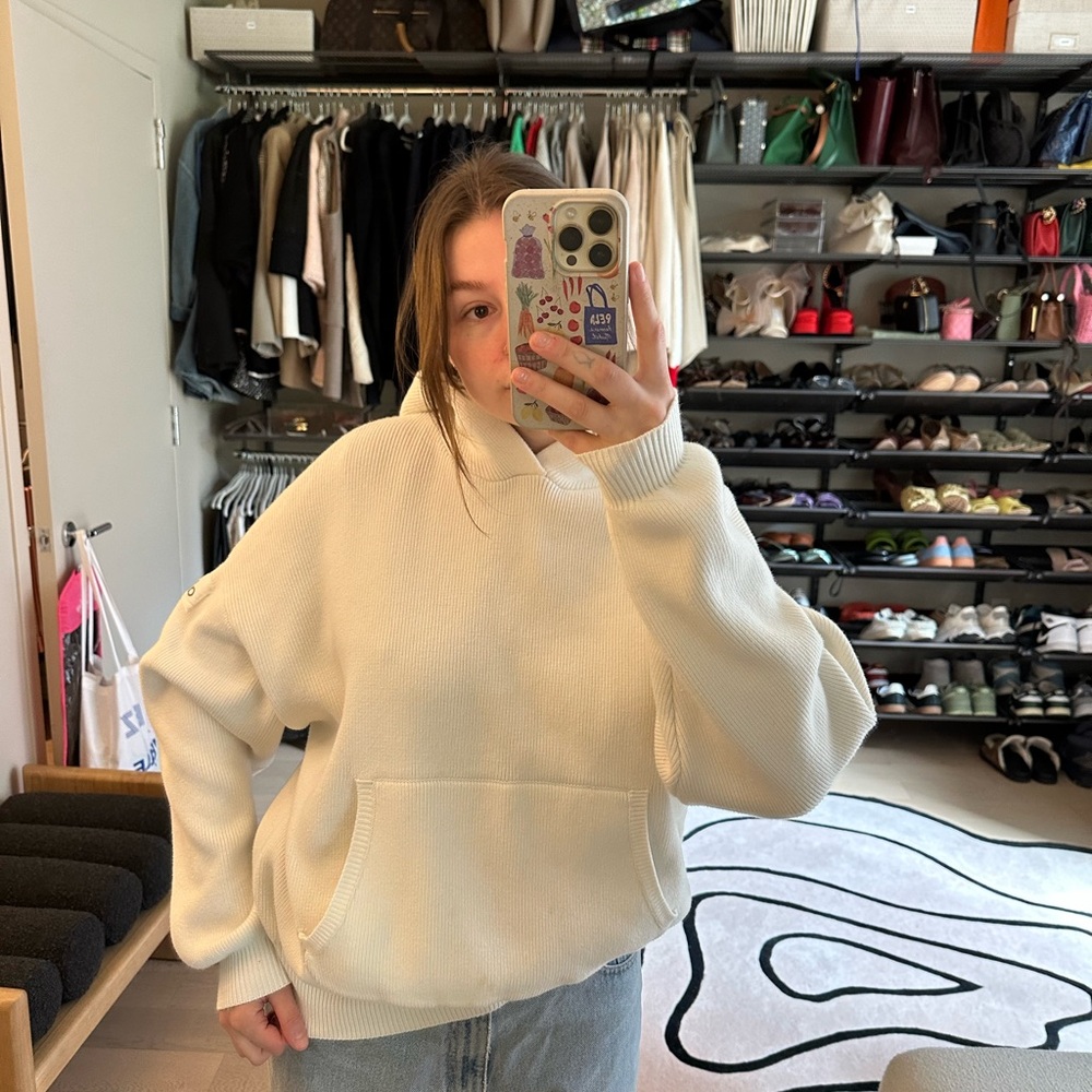 ALO Yoga Creamy White Hoodie